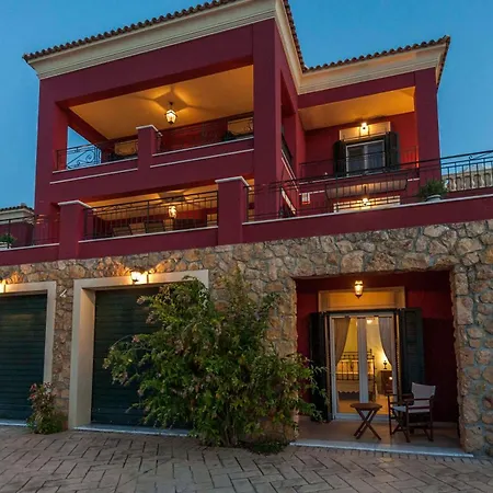 Villa Red Queen Main